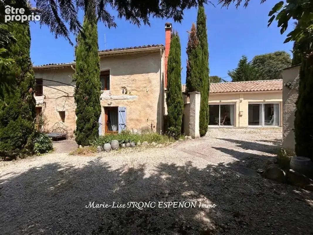 Maison 10 pièces 243 m² à vendre à Carpentras (84200) - photo 2
