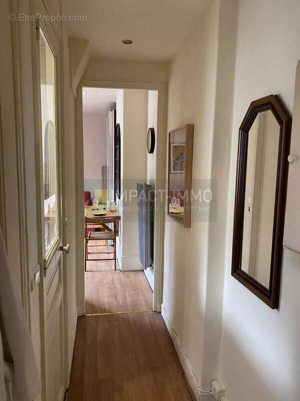 Appartement à PARIS-18E