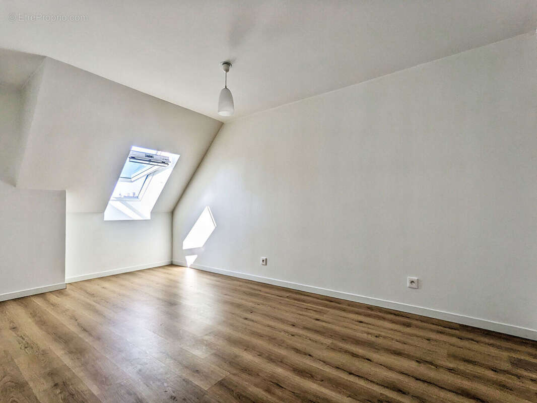 Appartement à COLOMBES