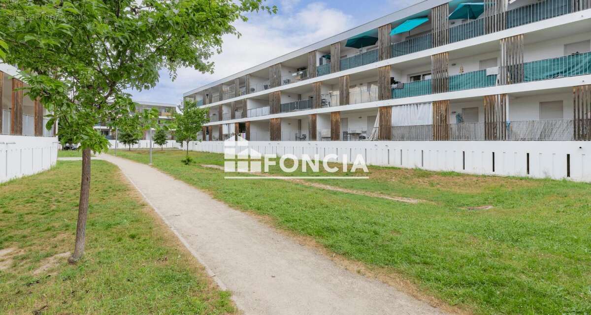 Cugnaux proche centre t3 avec terrasse et parking - photo 7