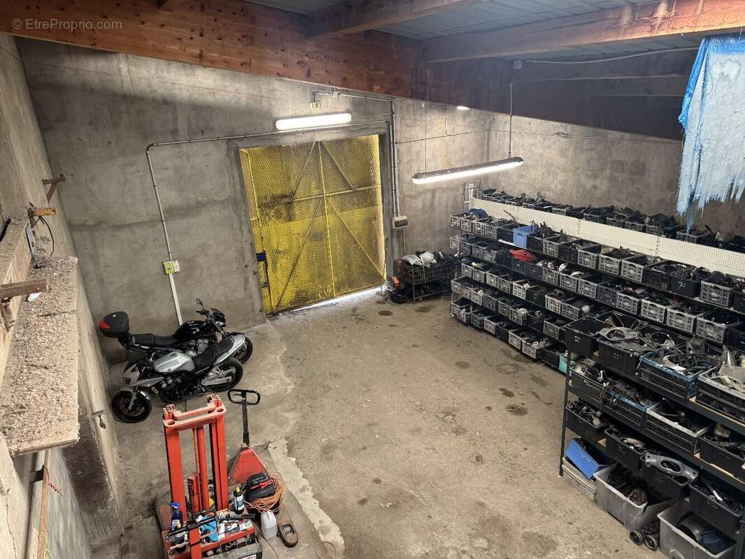 Commerce à COLOMBIERS