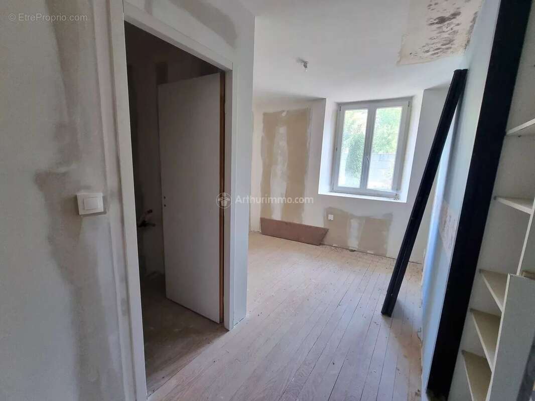 Appartement à HARREVILLE-LES-CHANTEURS