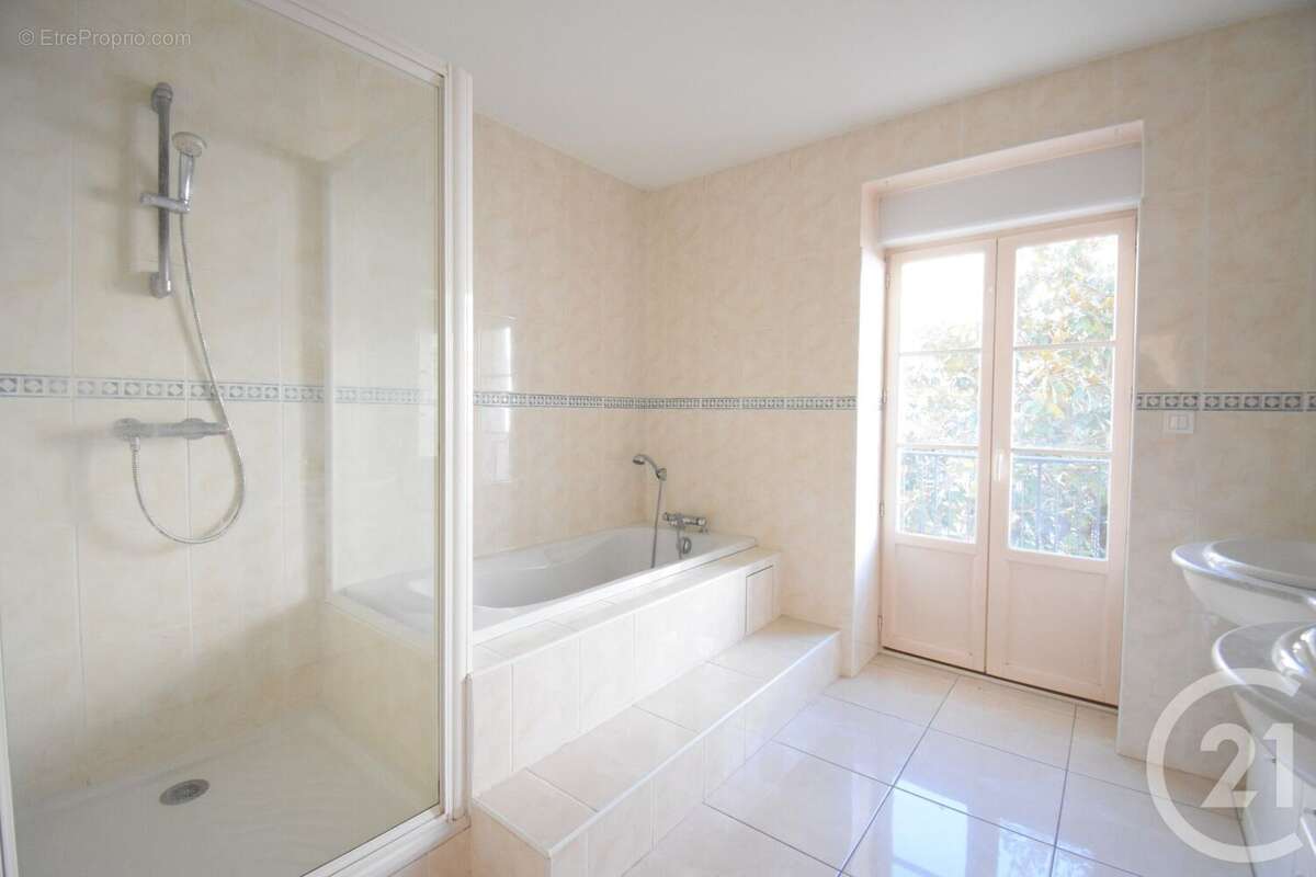 Appartement à VICHY