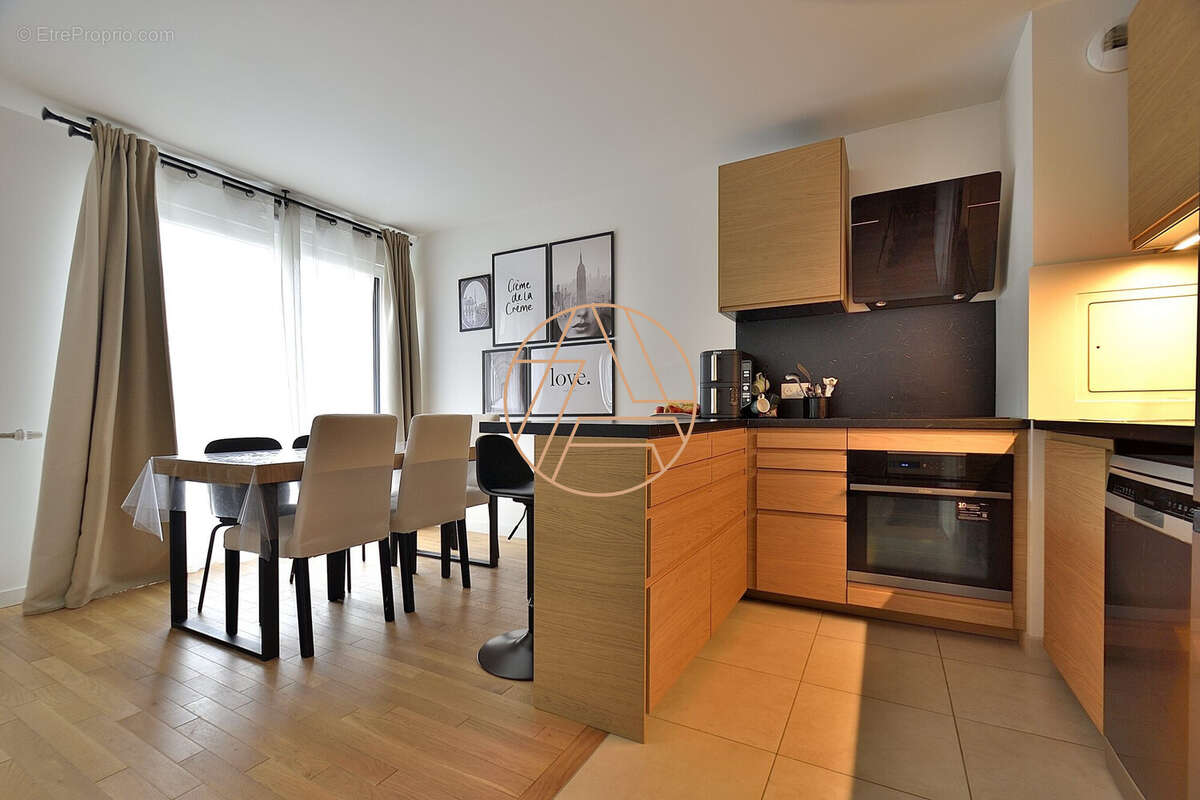 Appartement à SAINT-MAUR-DES-FOSSES