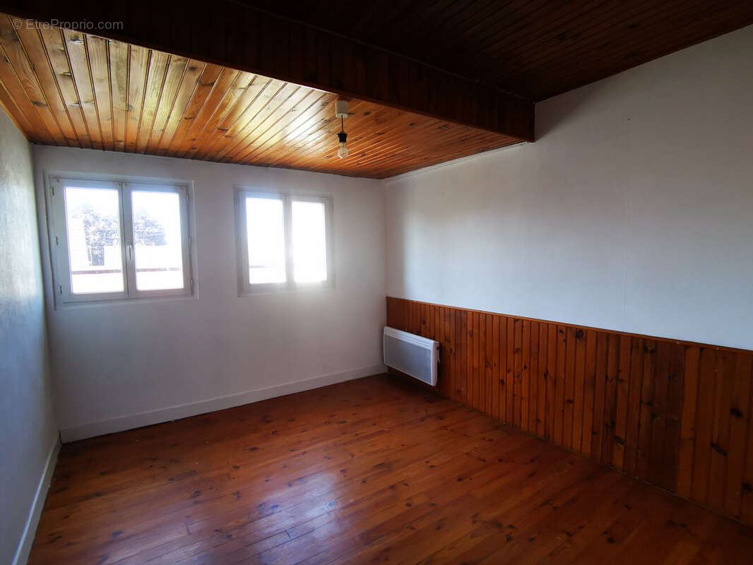 Maison à EMBREVILLE