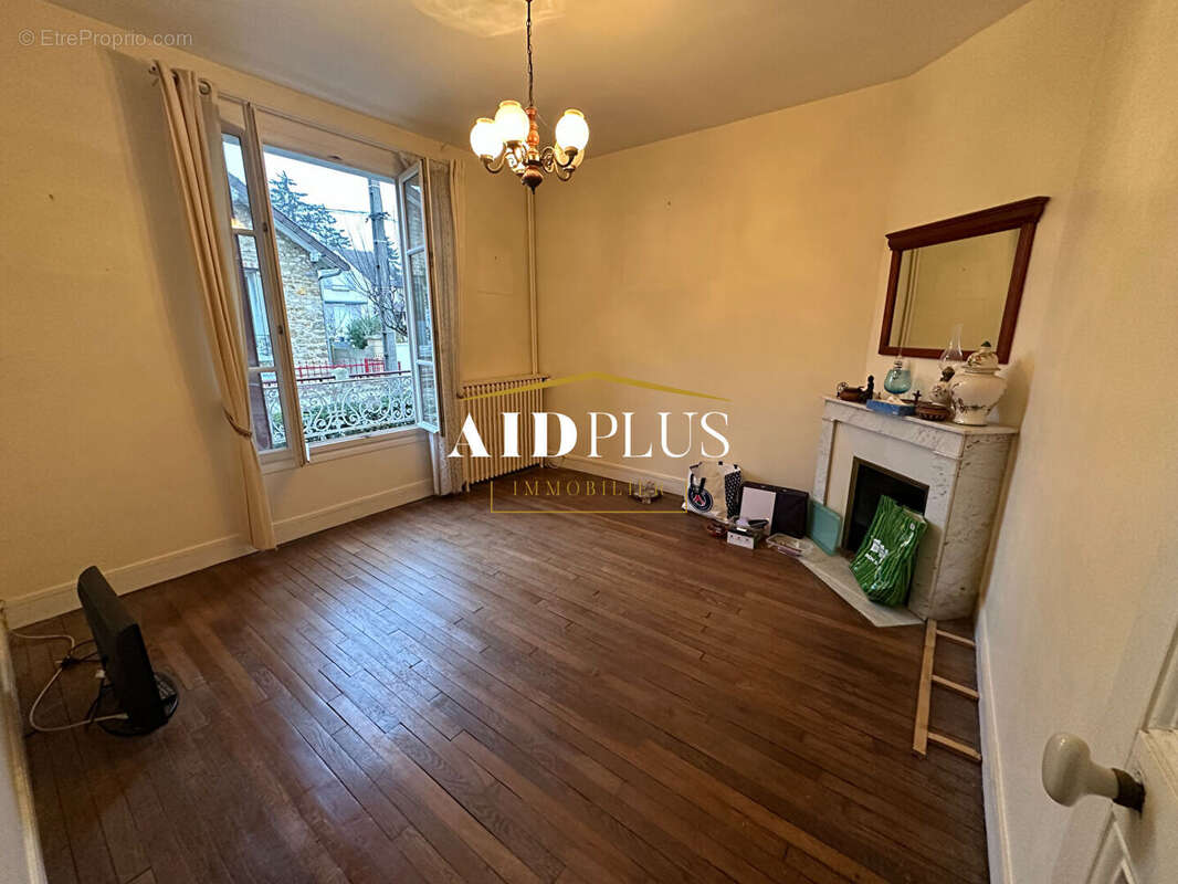 Maison à SAINT-LEU-LA-FORET