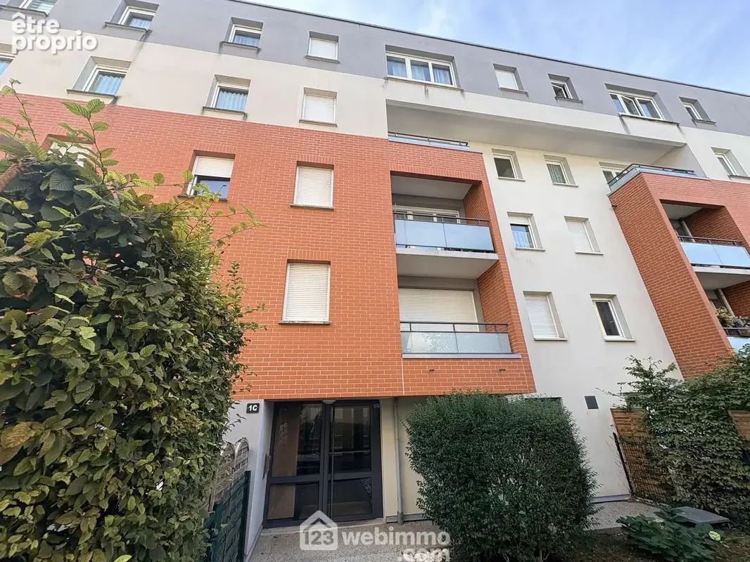 Appartement 2 pièces 49 m² à vendre à Deville-Les-Rouen (76250) - photo 2