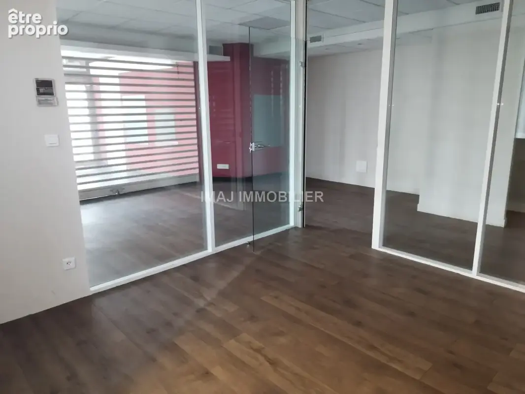 À vendre   local commercial de 137 m2 à thaon-les-vosges - photo 1