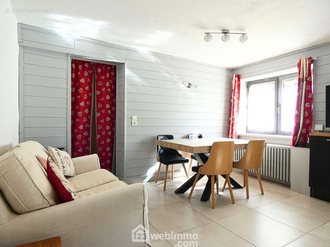 entre amis ou en famille. - Appartement à CREST-VOLAND