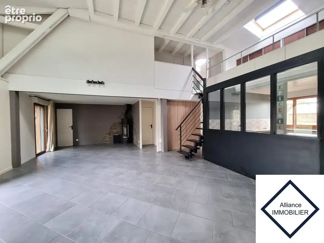 Maison 215 m² à Montauban-De-Bretagne  - photo 3