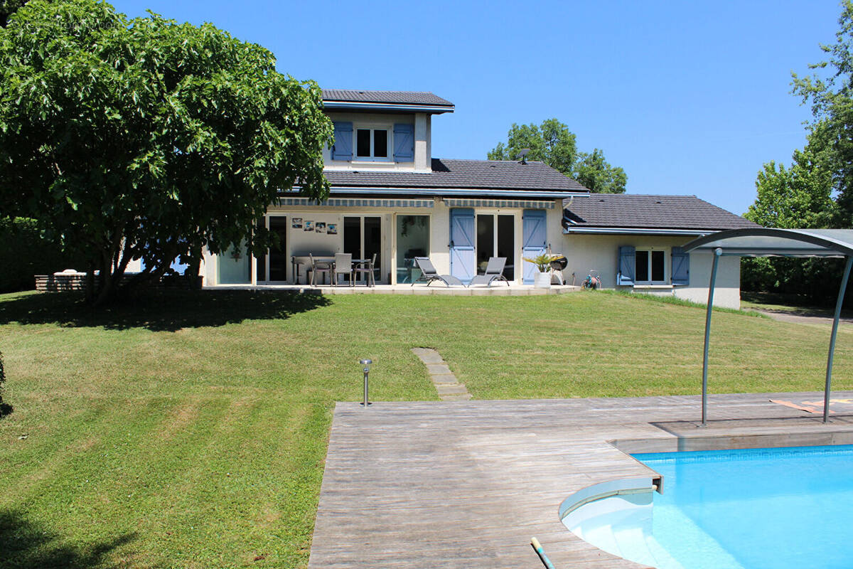 Maison à DOLOMIEU
