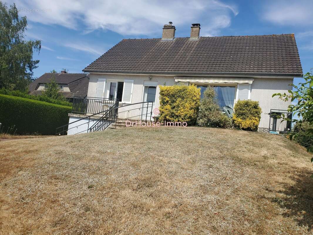 Maison 96 m² à Illiers-Combray  - photo 3