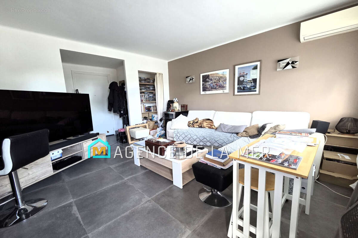Appartement à MANDELIEU-LA-NAPOULE