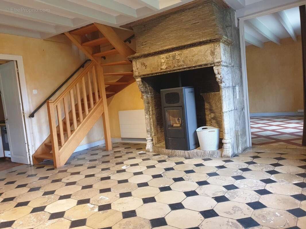 Photo 2 - Maison à VILLERS-ECALLES