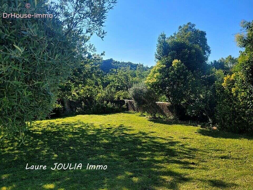 Maison 290 m² à Aire-Sur-L'adour  - photo 12