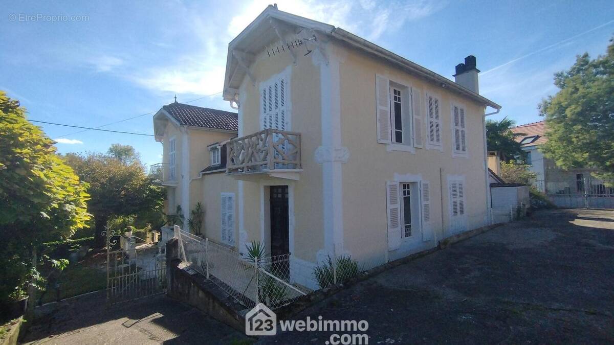 Maison 261 m² à Morlanne  - photo 6