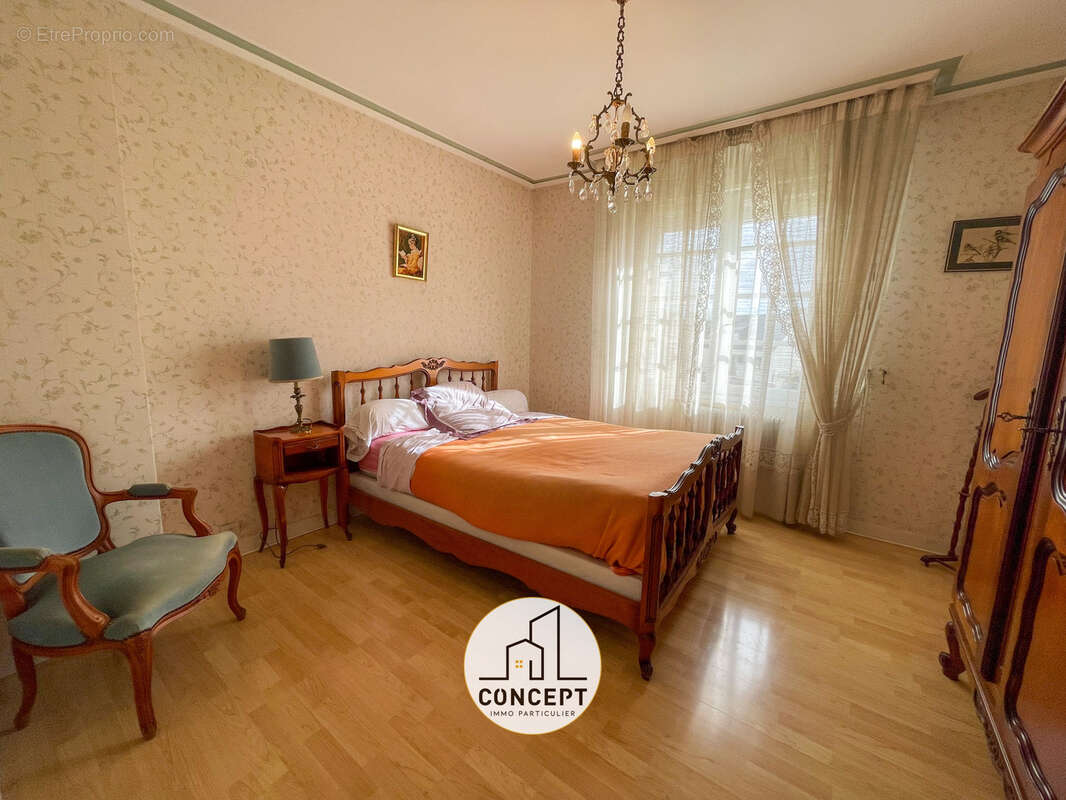 Maison à PLOUIGNEAU