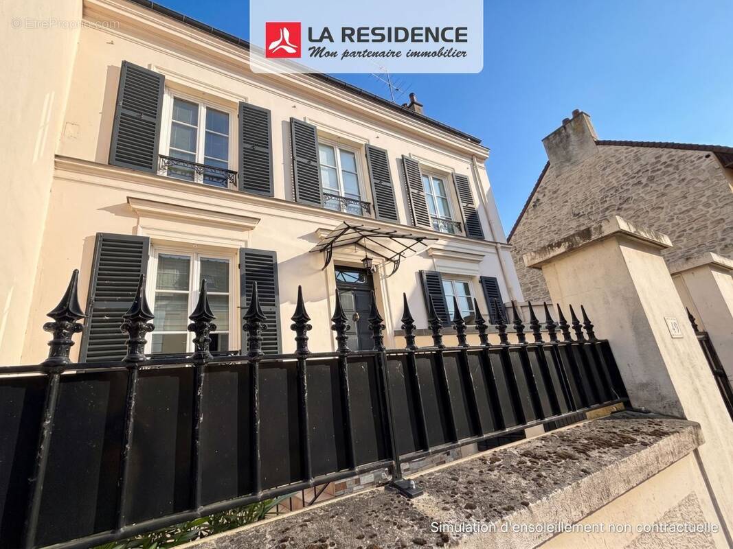 Maison à VERNEUIL-SUR-SEINE