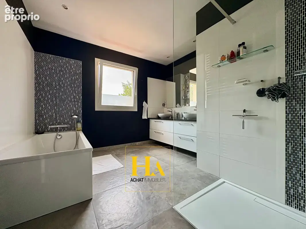 Maison rénovée avec jardin - Saint-Paul-Trois-Châteaux - photo 13