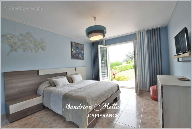 Maison à SAINT-THIBERY