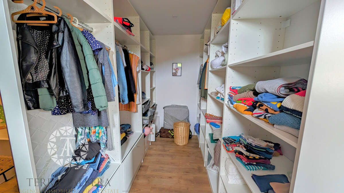 Maison à LAROQUE-DES-ALBERES