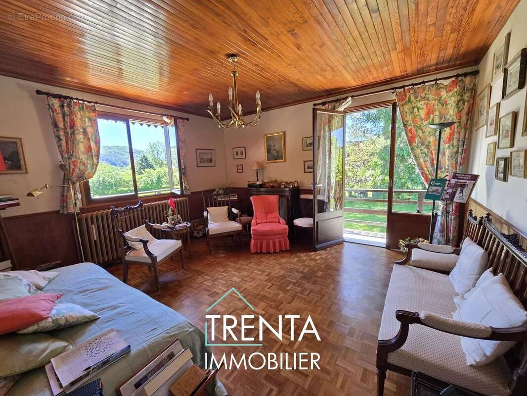 Maison à CHARAVINES