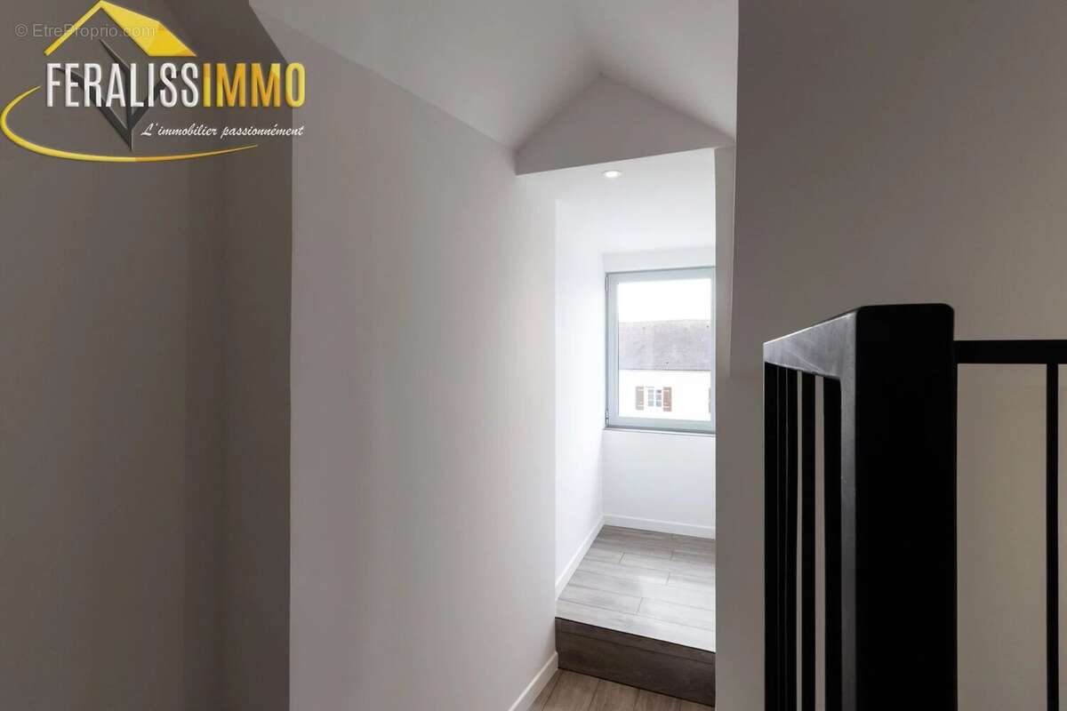 Maison à COURDIMANCHE