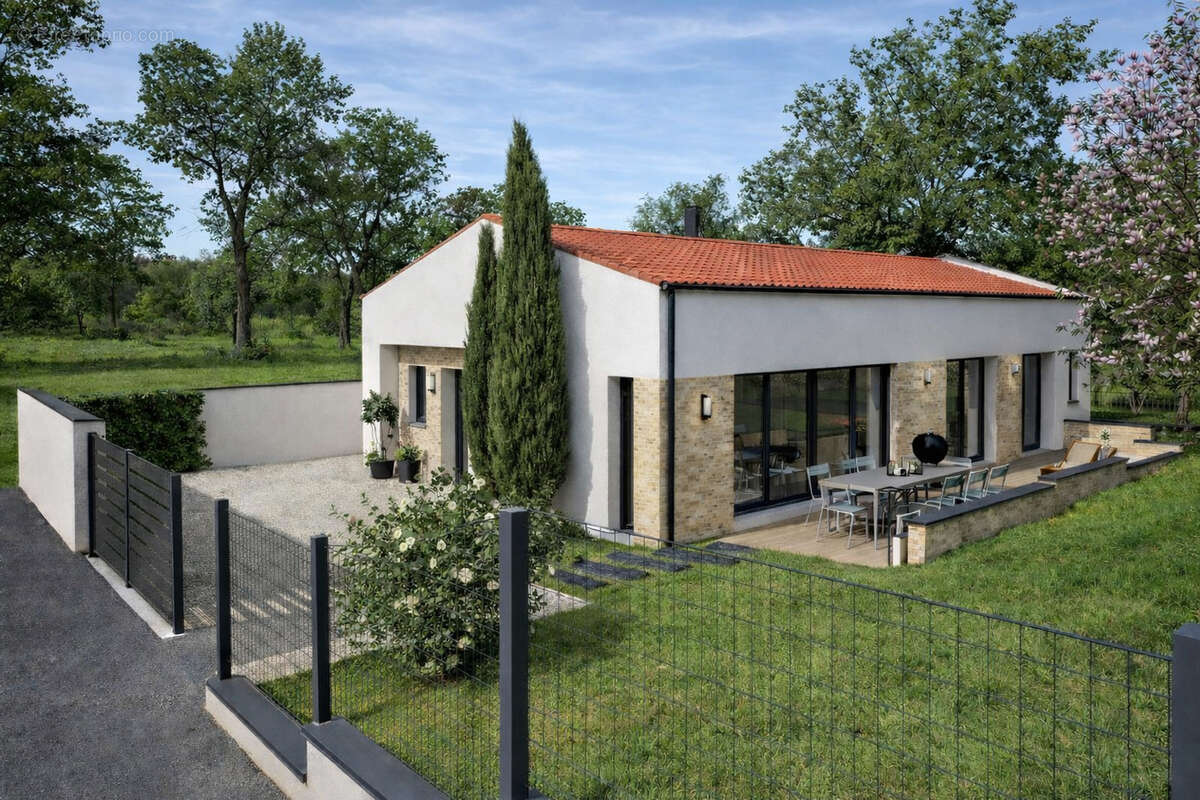 Terrain à MARCILLY-D'AZERGUES