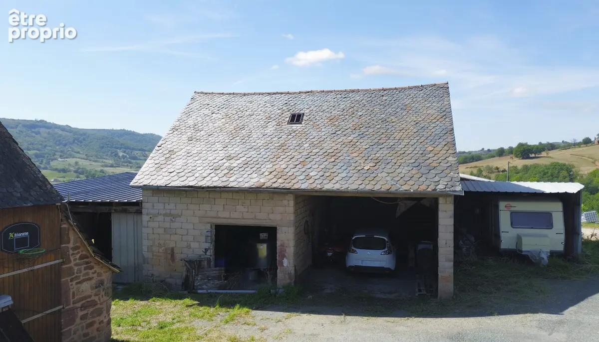 Maison  5 pièces 112 m2 + dépendances + terrain 1073 m² - photo 2