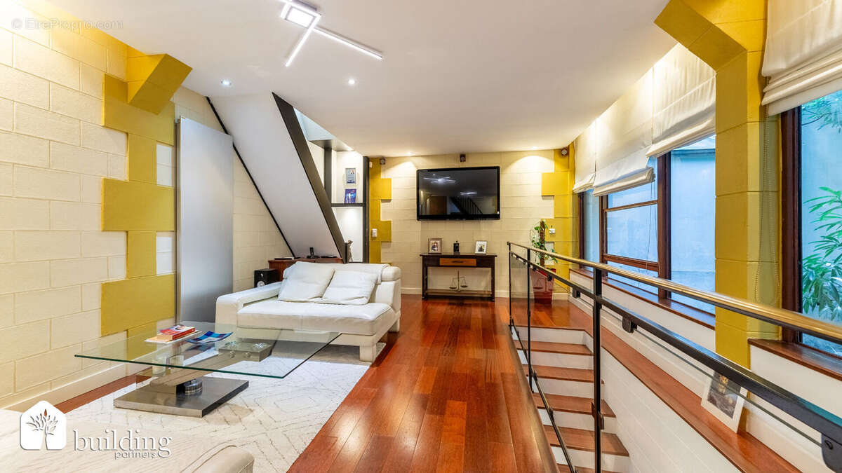 Maison à LEVALLOIS-PERRET