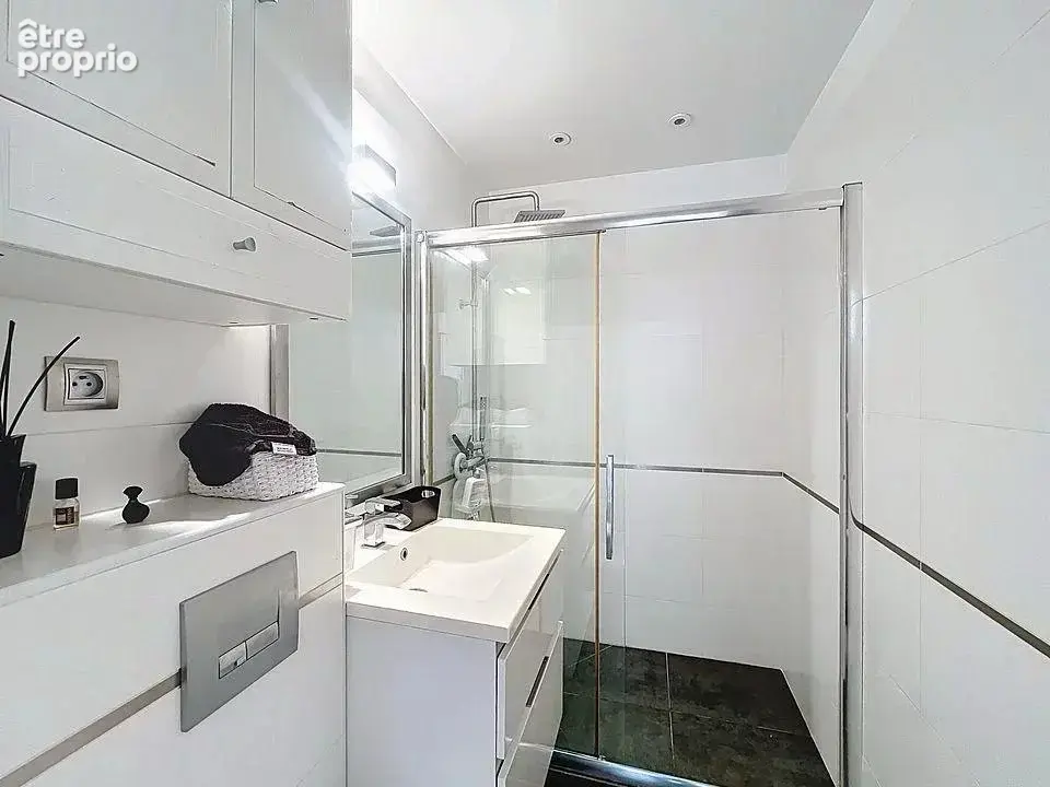Nice – Villa avec vue mer, piscine et environnement calme - photo 44