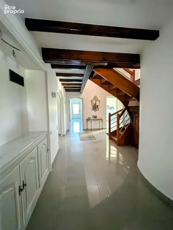 Maison 4 faces sur terrain de 3394 m2 (constructible) avec piscine - photo 12