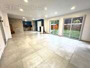 ... disposant d&#039;un poêle. - Maison à BONDOUFLE