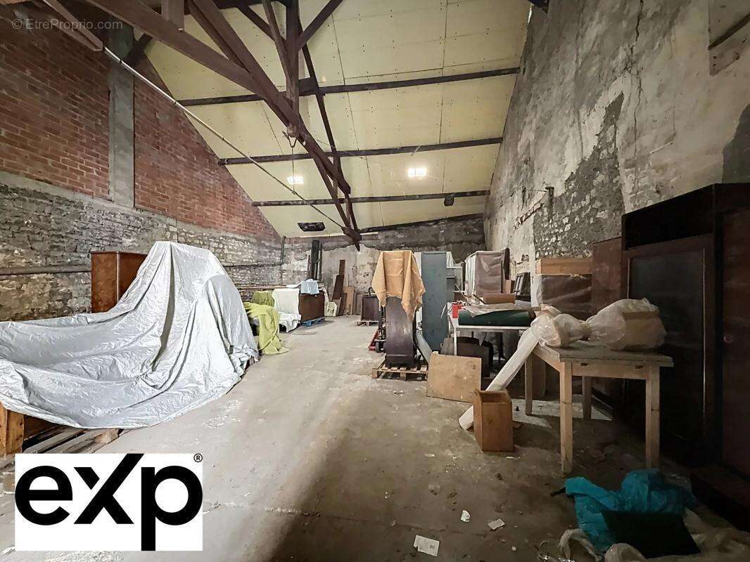 Commerce à MANTES-LA-JOLIE