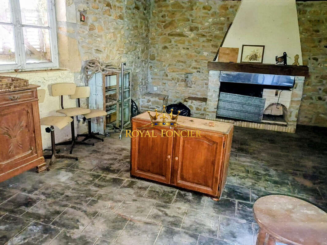 Maison 60 m² à Les Ormes  - photo 5