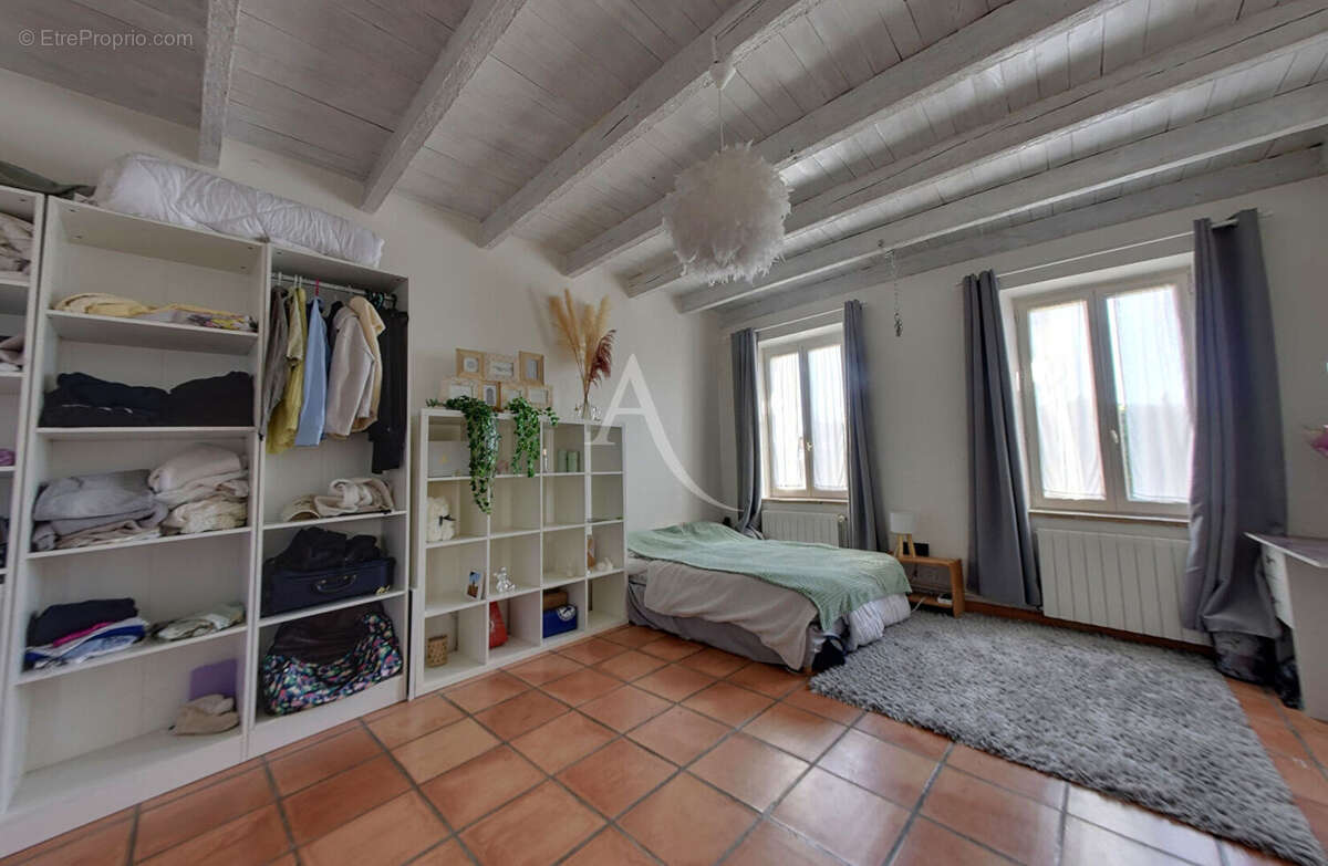 Maison à MONTBARTIER