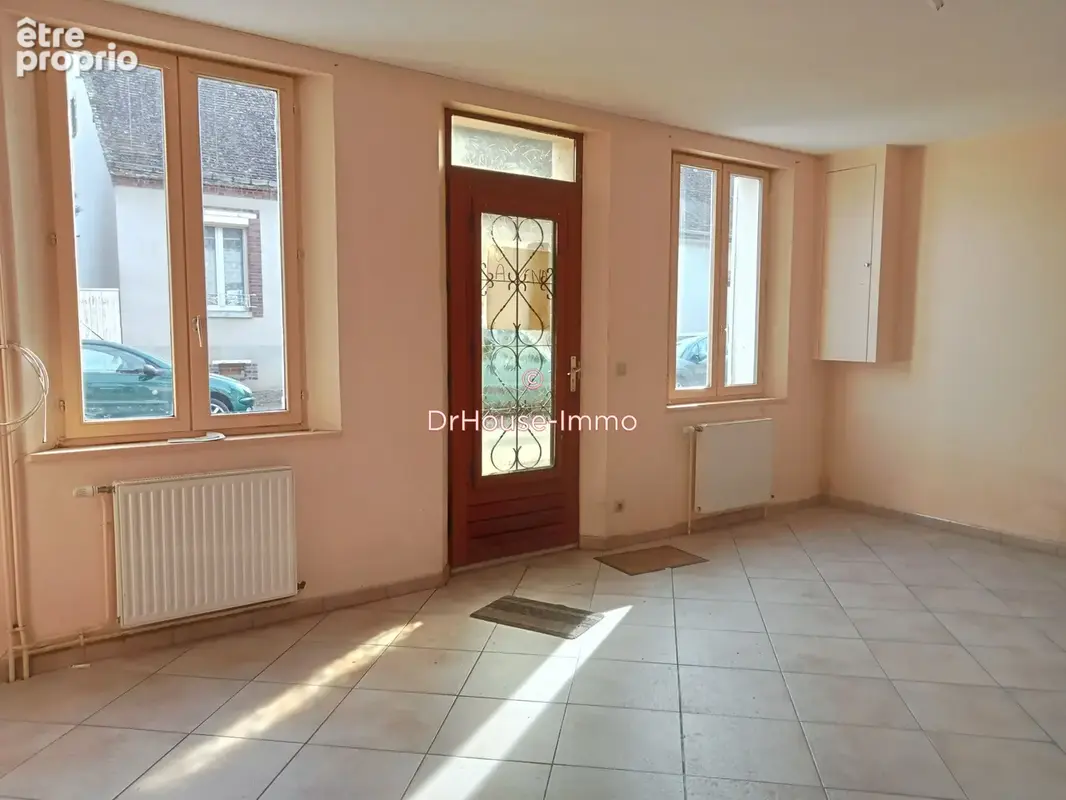 Maison 6 pièces 115 m² à vendre à Gy-Les-Nonains (45220) - photo 3