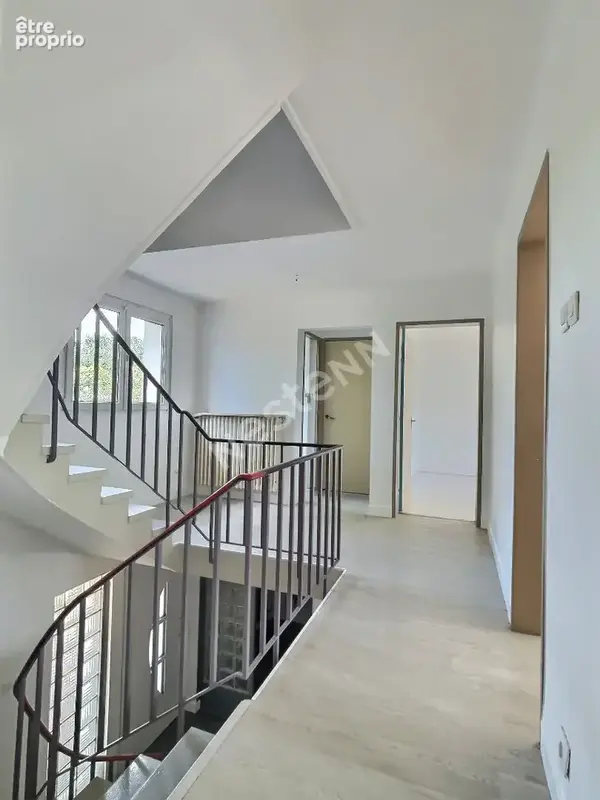 Maison familiale- Saint Avold -7 chambres- 233 m2- Terrain 16.85 ares - photo 6