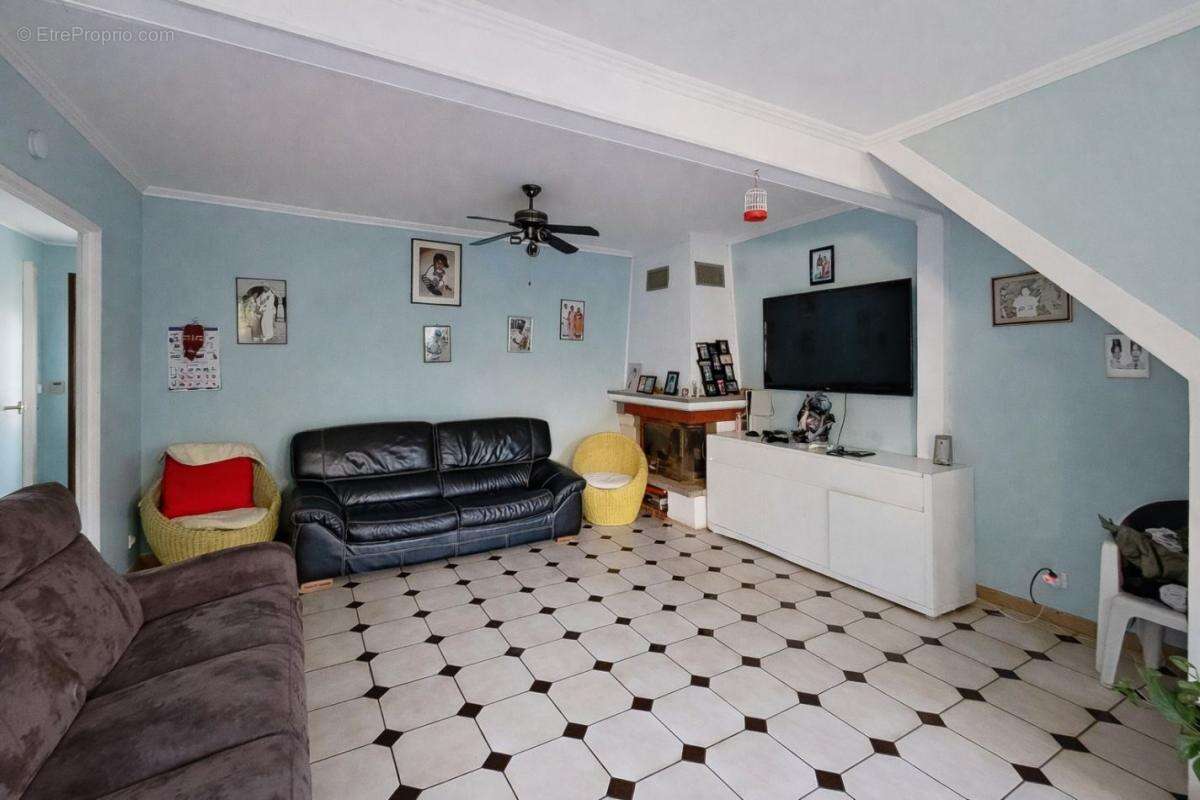 Maison à PONTAULT-COMBAULT