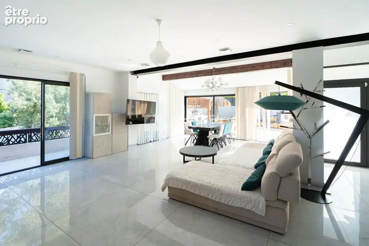 LA CADIÈRE-D'AZUR  Villa Contemporaine  de prestige  7 PIÈCES  4 CHAMBRES - photo 15