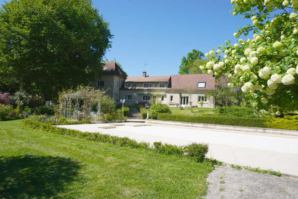 Maison à PARAY-LE-MONIAL