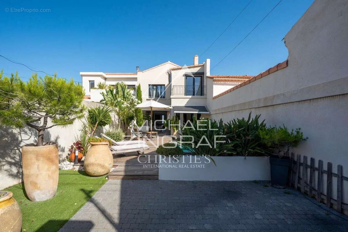 Maison à MARSEILLE-8E