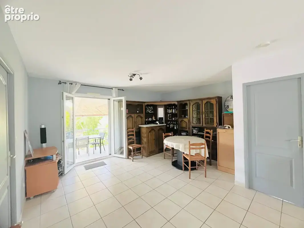 Villeneuve/Lot, secteur Eysses, maison de plain pied avec jardin et garage - photo 7