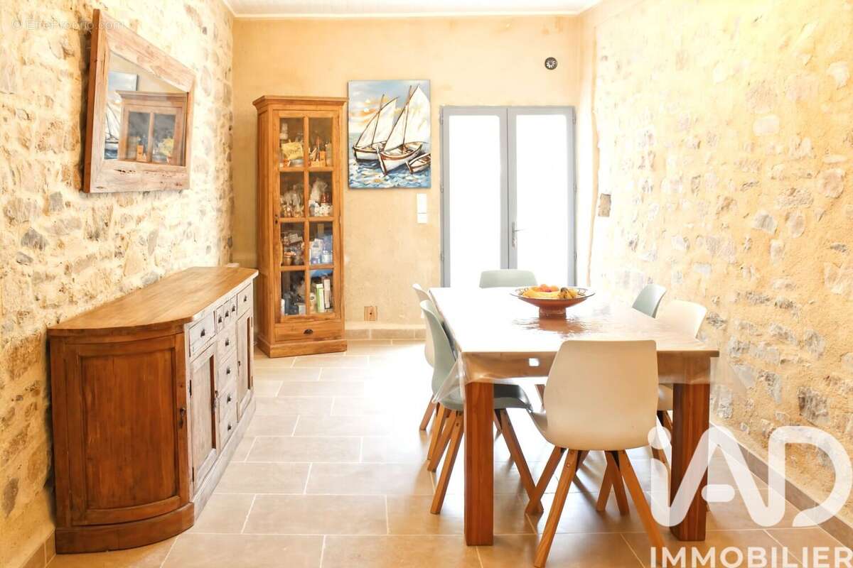 Photo 3 - Maison à LANGLADE