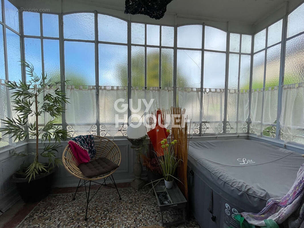 Maison à LES AIX-D&#039;ANGILLON