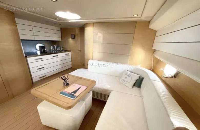 Yacht Sessa C52  Port Canto, Cannes - photo 9