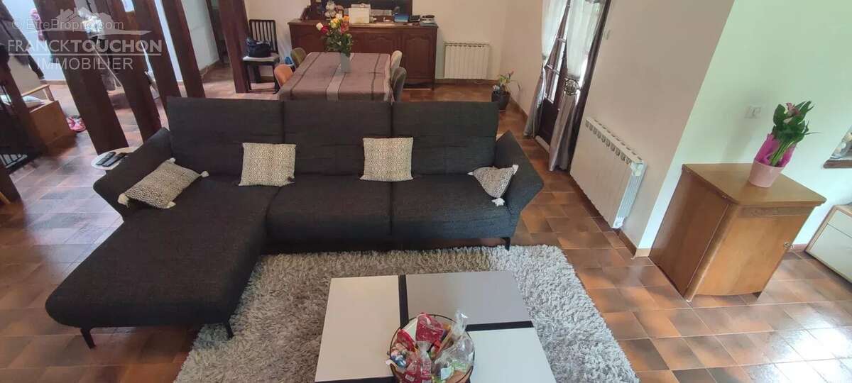 Maison à FERRIERES-EN-GATINAIS