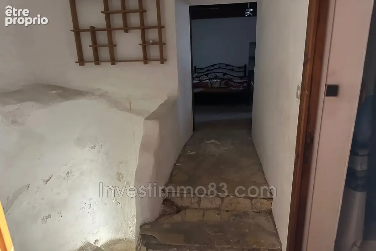 Maison 88 m² à Ampus  - photo 3