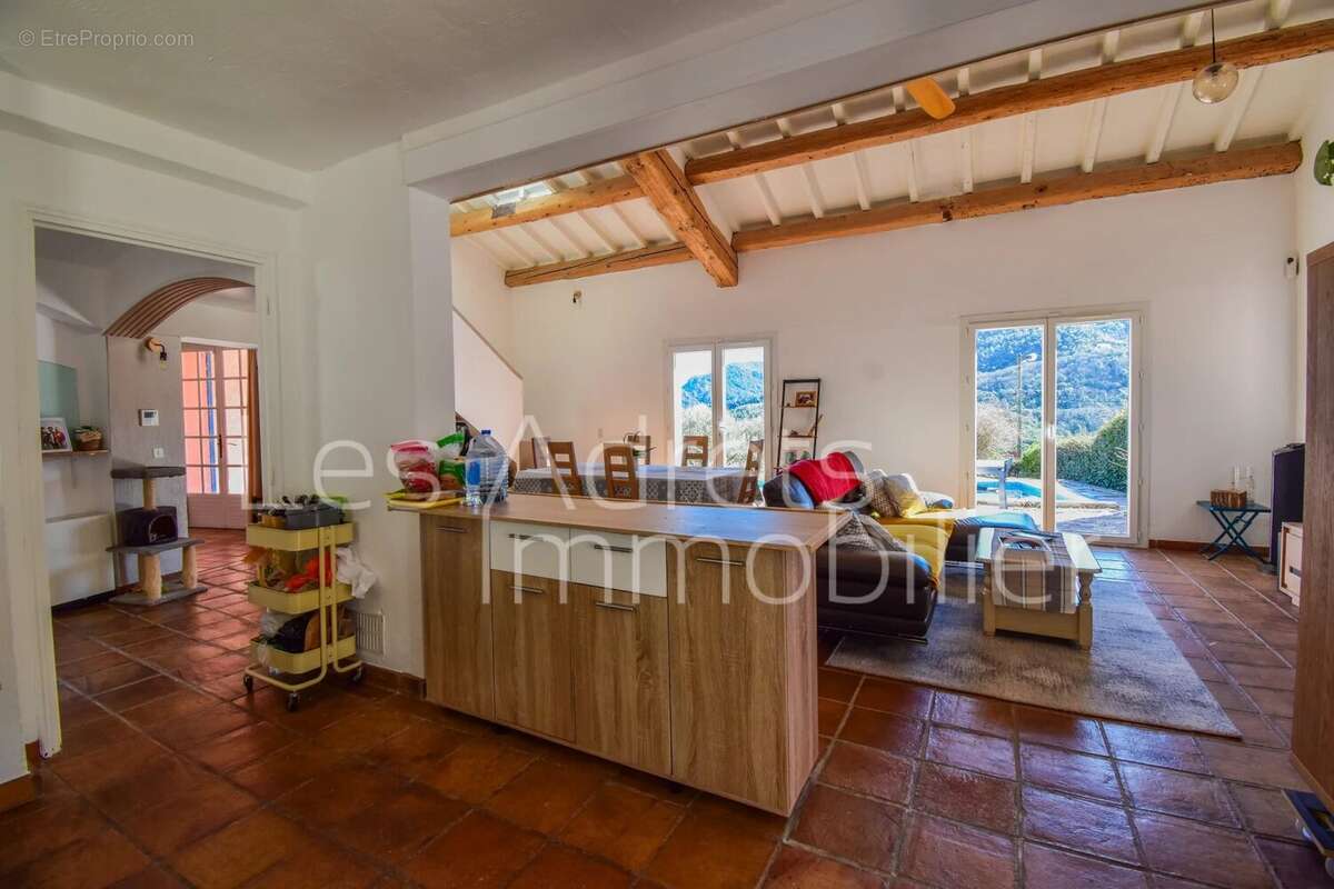 Maison à LES ADRETS-DE-L'ESTEREL