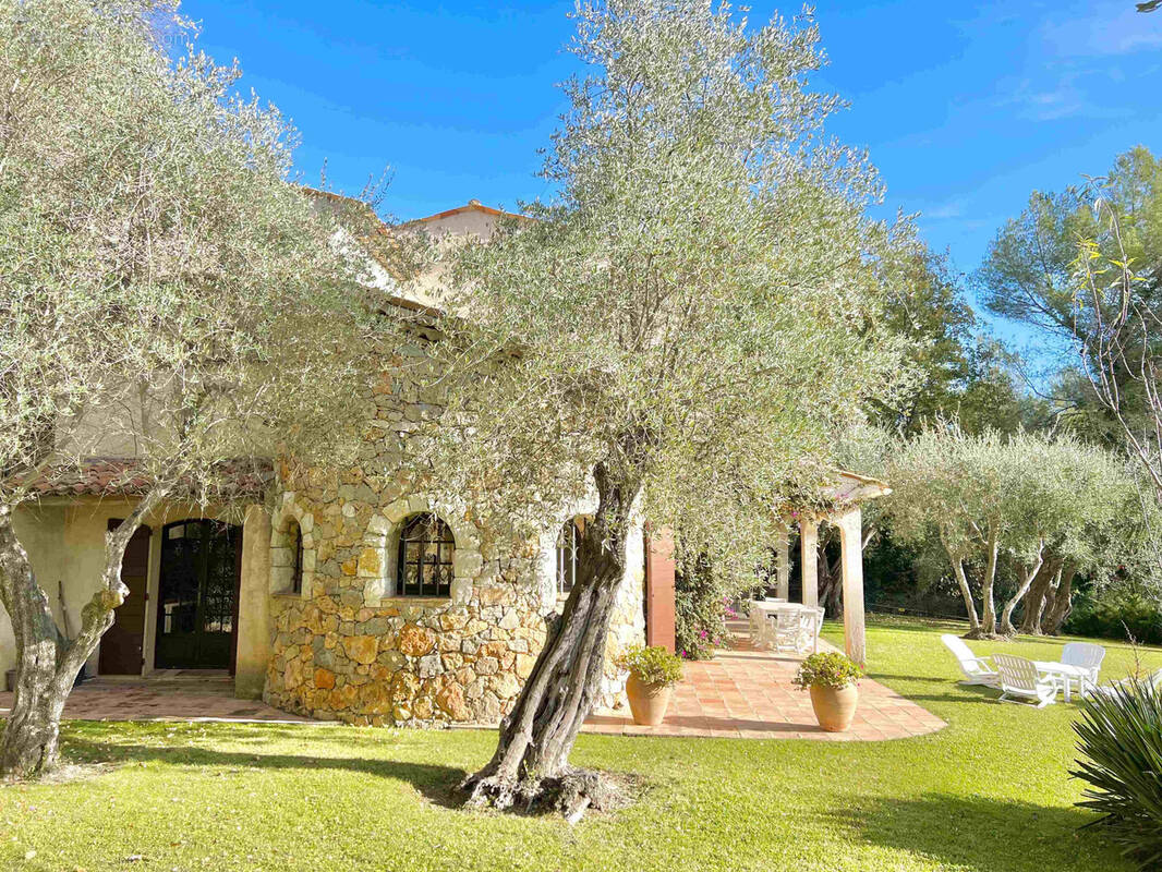 Maison à SPERACEDES